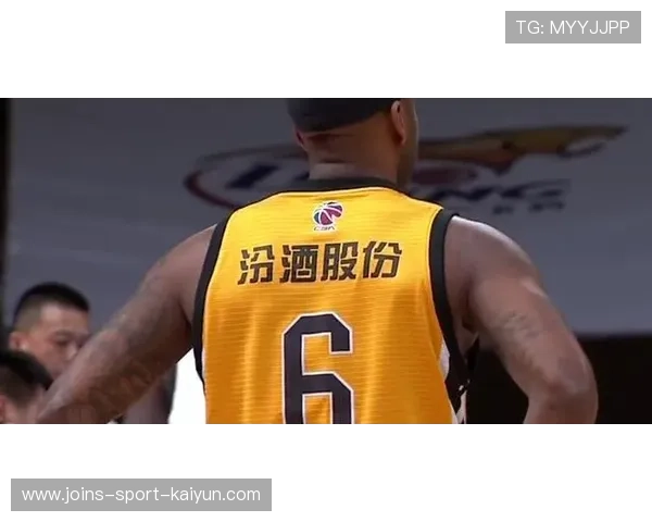 波津转身抛投再展细腻手感